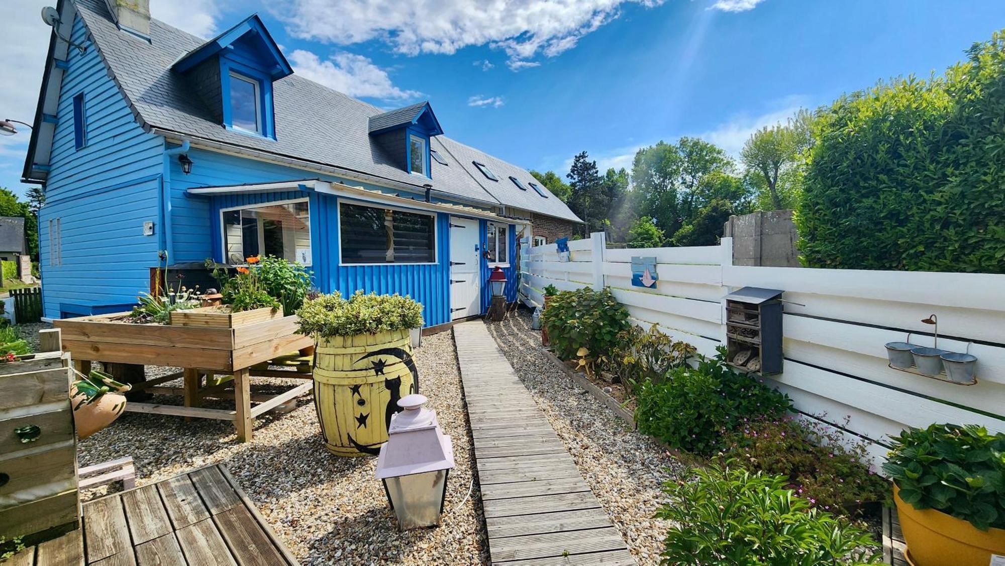 La Petite Maison En Bois Bleue Quiberville Exterior foto